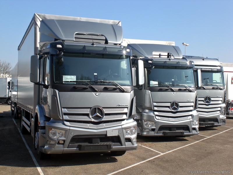 Antos Actros BIC CIMG8536.jpg