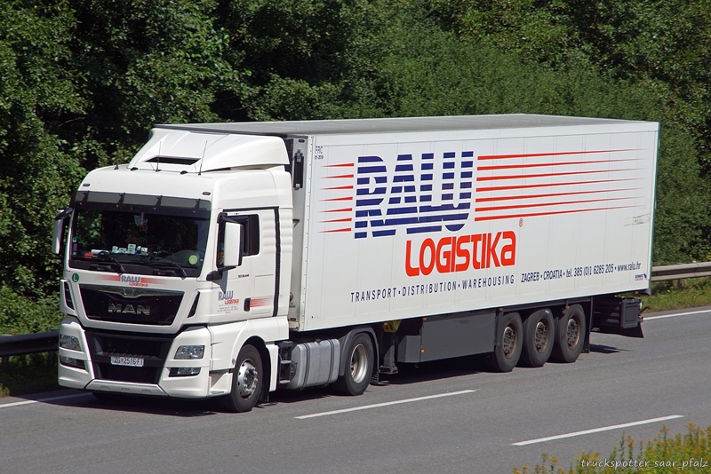 LKW-Namensschilder mit Kroatische Flagge und Ihrem Wunschtext – modrinho