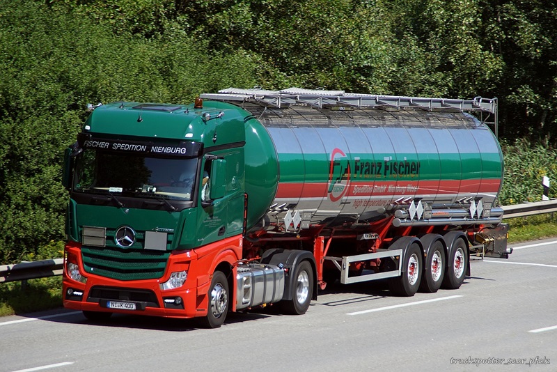 Actros Fischer DSC07982.jpg