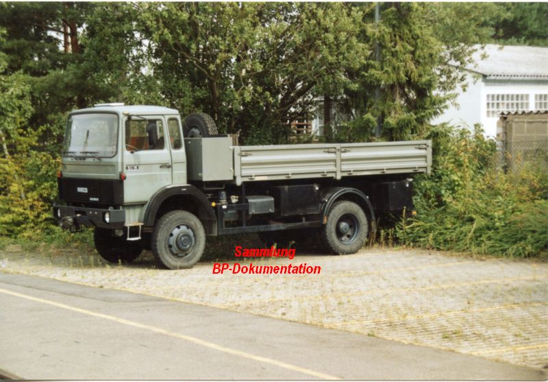Baumaschinenbilder.de - Forum | Oldtimer-LKWs | gelbe (und graue) Postautos