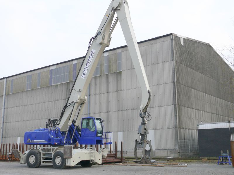 Liebherr 954 1.jpg