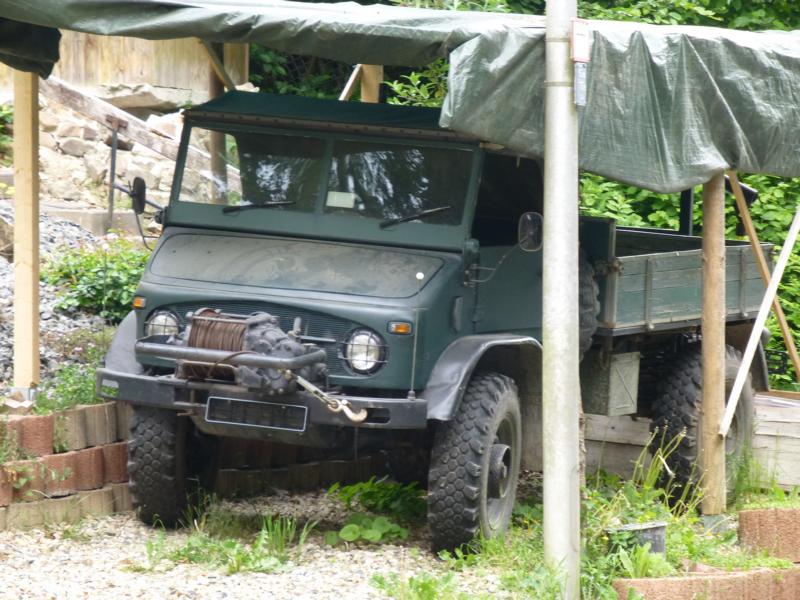 K800_MB Unimog 404 Oliv 1.jpg