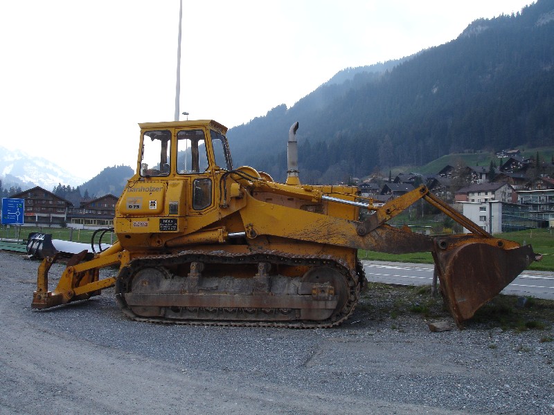 Komatsu D 75 S.jpg