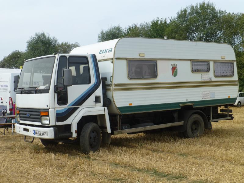 K800_Ford Cargo Camper 1.jpg