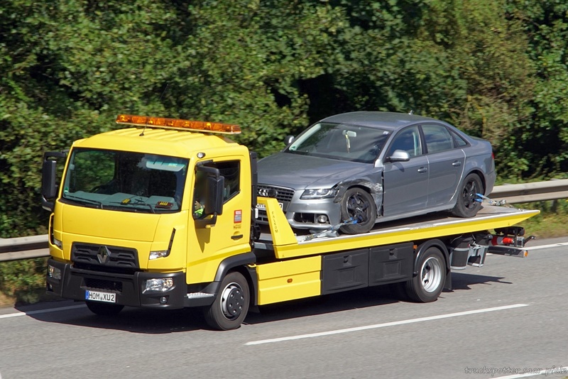 Renault D Müller Plateuabschlepper DSC01080.jpg