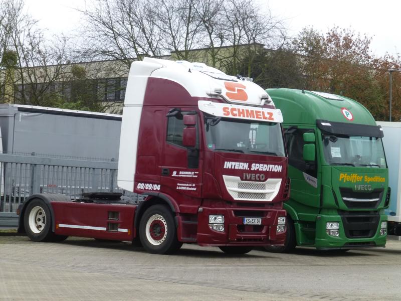 K800_Iveco Stralis Hi-Way Schmelz + Iveco Stralis Hi-Way XP 460 Spedition Pfeiffer 1.jpg