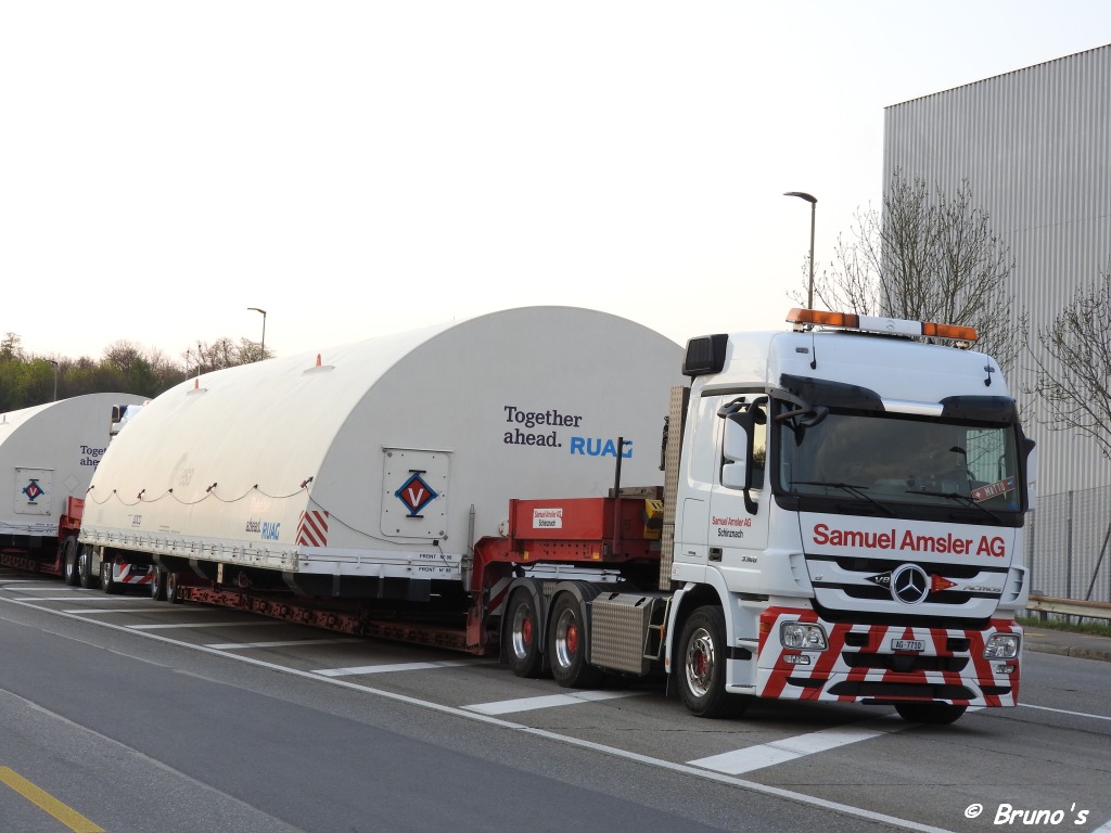 Actros 2548 ''Samuel Amsler #6'' - Auhafen  04.jpg Actros 2548 ''Samuel Amsler #6'' - Auhafen  04.jpg