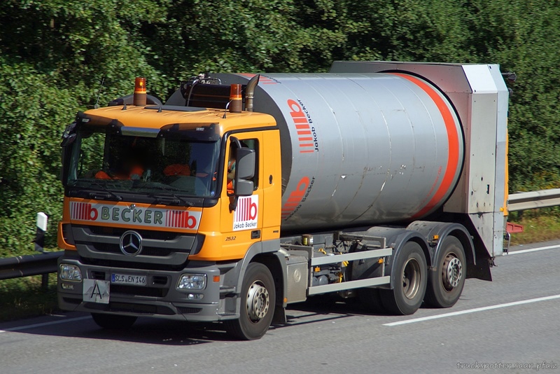 Actros Becker DSC00769.jpg