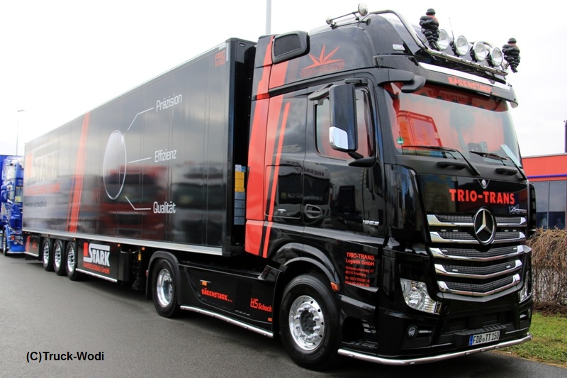 Trio-Trans MB Actros4 1853 FDB-TT 150 2017 04 22 LohfeldenWEB.jpg