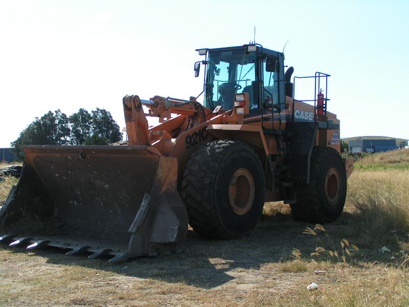 Case 921C 3.jpg
