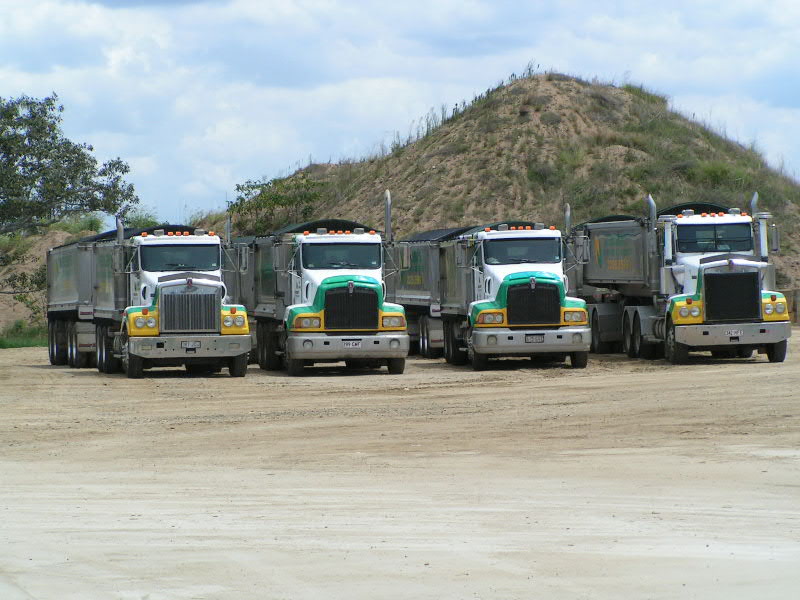 Tipper trucks 1.jpg