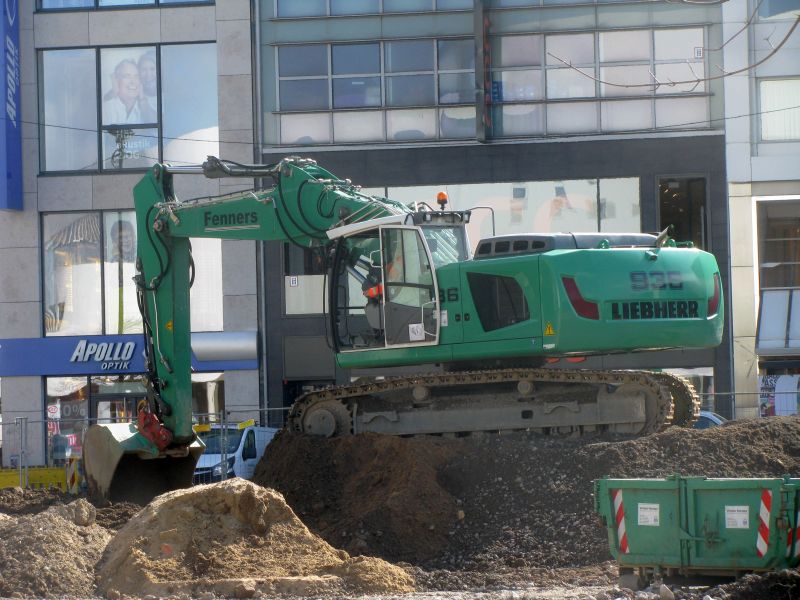 R 936 liebherr.jpg