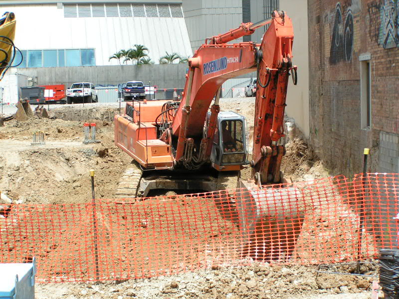 Hitachi EX700 3.jpg