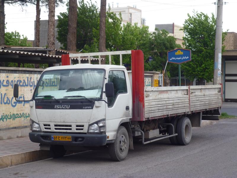 K800_Isuzu NPR Weiss Iran 1.jpg