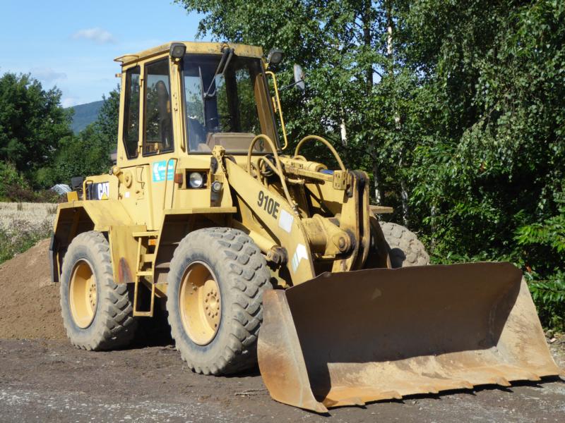 K800_Caterpillar 910E Gelb 1.jpg