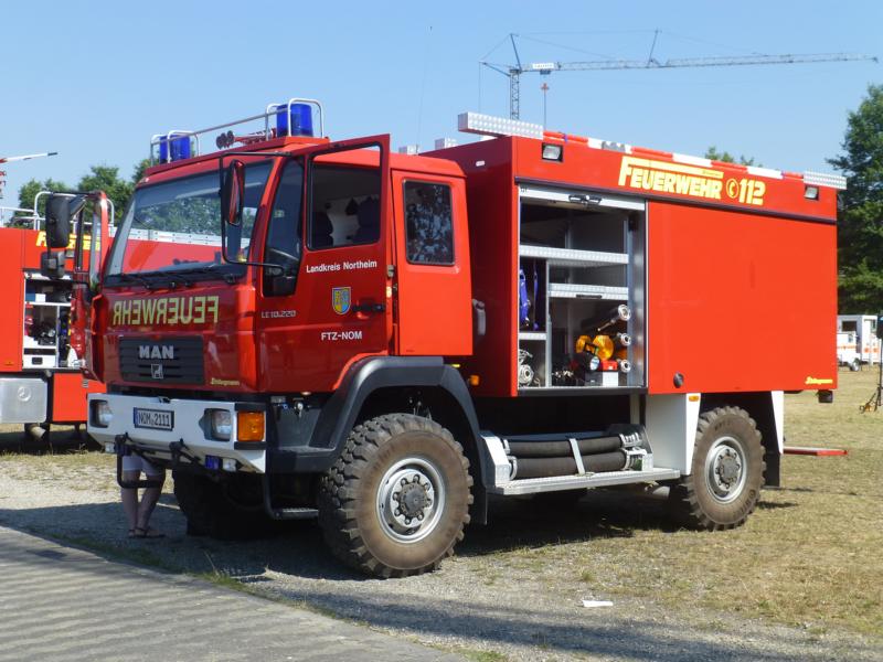 K800_MAN LE 10.220 SW 2000 Feuerwehr Northeim 1.jpg