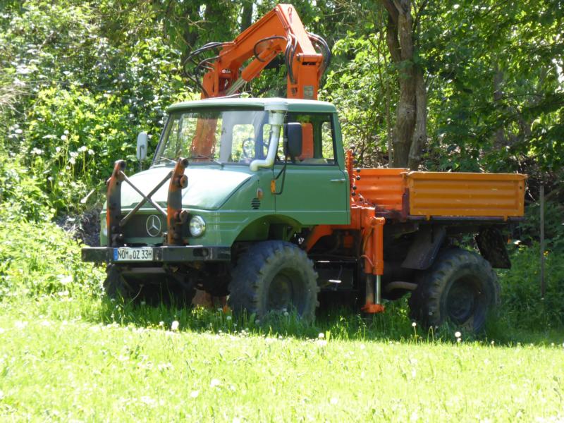 K800_MB Unimog Kran Grün 2.jpg