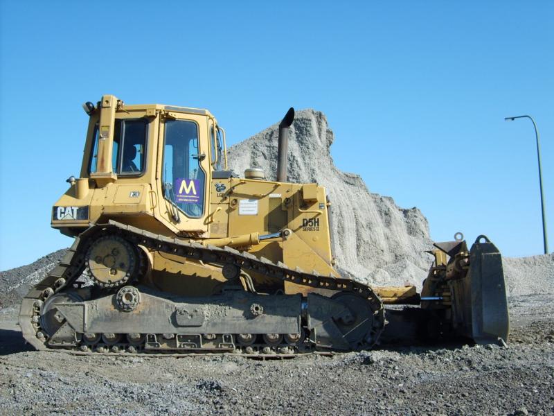 Caterpillar D5H.jpg