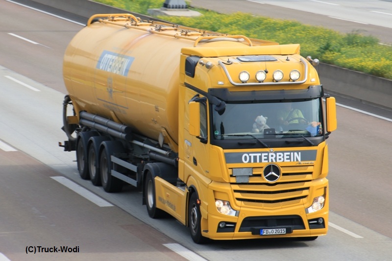 Otterbein MB Actros4 1851 FD-O 2015 2017 09 01 FRAWEB.jpg