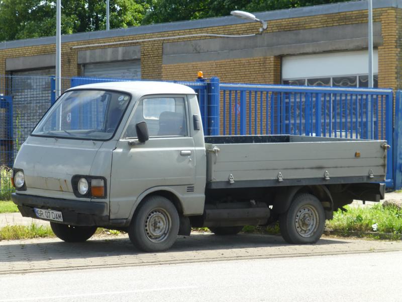K800_Toyota Hiace Pritsche 1.jpg