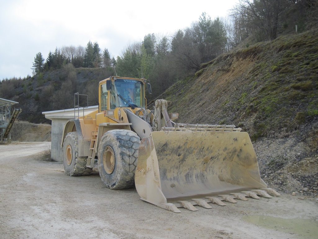 caricatore L220 E volvo Attachment