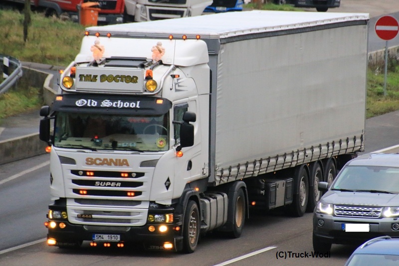 Scania R440 5M4-1910 2017 12 01 WeiskirchenWEB.jpg