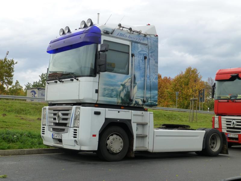 K800_Renault Magnum Dakotawolf 2.jpg