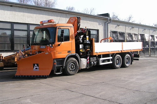 MB Actros 2641 6x4 V s HR PM 36 04.jpg