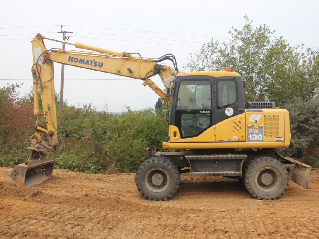 escavatore komatsu Attachment