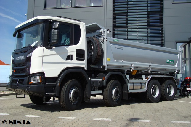 Scania_XT_G450_8x4_S3_VS_Mont_02.jpg