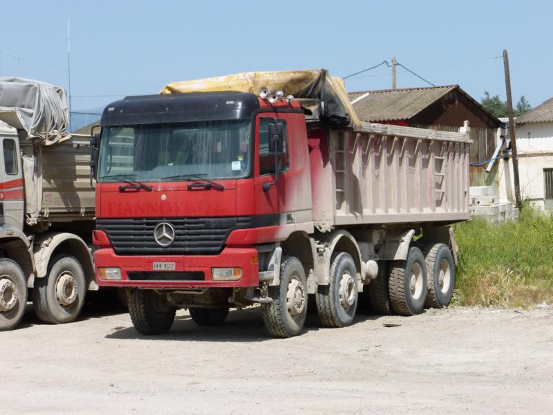 K800_MB Actros MP 1 4 Achser Kipper GR 1.jpg