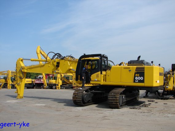 pc 600-8 bottelier.jpg