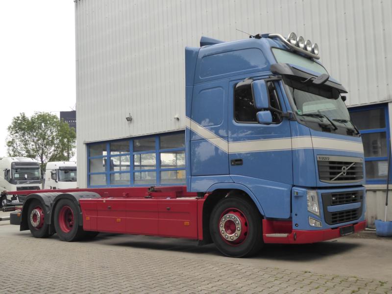 K800_Volvo FH 460 EX Vogelei 1.jpg