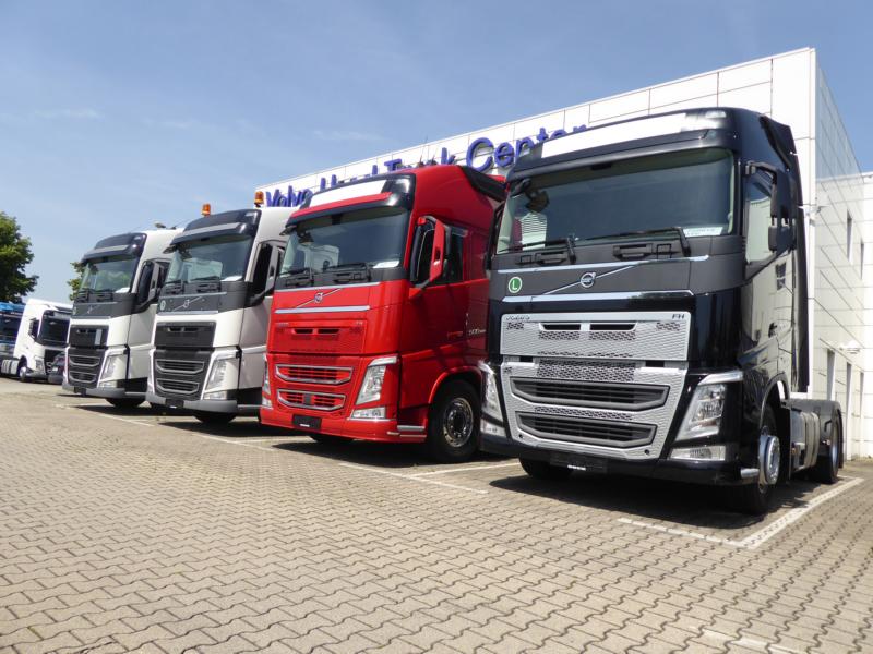 K800_Volvo FH 500 E6 Quartett 1.jpg