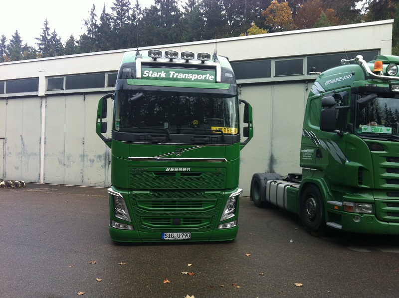 Truckertreffen Pflummern Pulverfass 2015 006.jpg