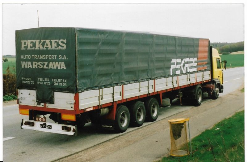 PEKAES-Heck FRUEHAUF bummelum.jpg