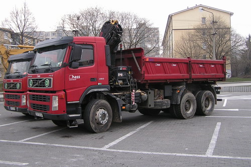 Volvo FM12 420 6x6 S3 s HR Hiab 04.jpg