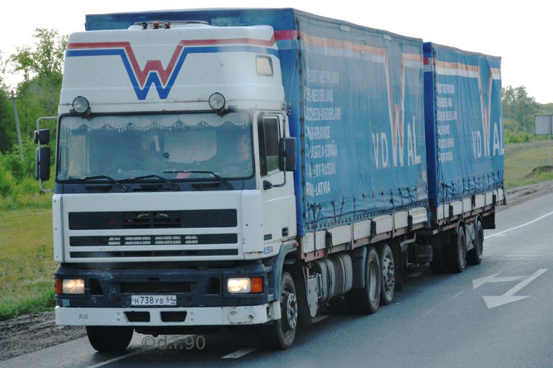 DAF 95.320 Van der Wal[RUS].jpg