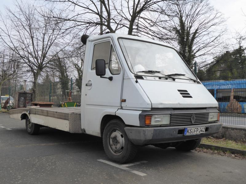K800_Renault Master Abschleppwagen Weiss 1.jpg