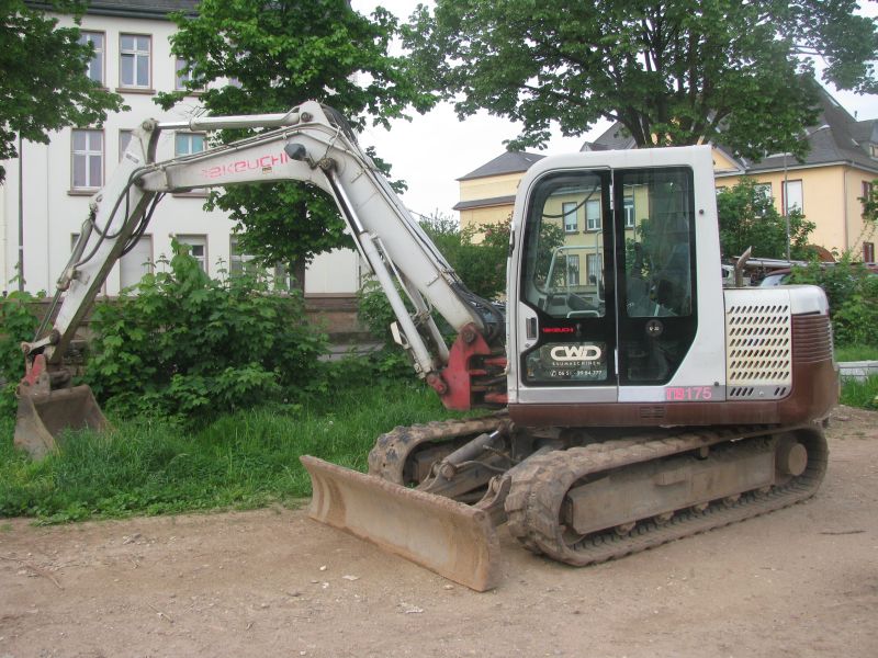 tb 175 takeuchi.jpg