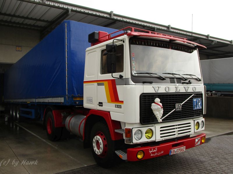 Volvo F 12 (D) (2).jpg