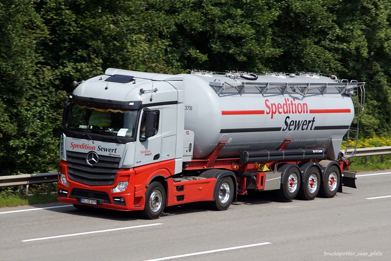 Actros Sewert DSC03484.jpg