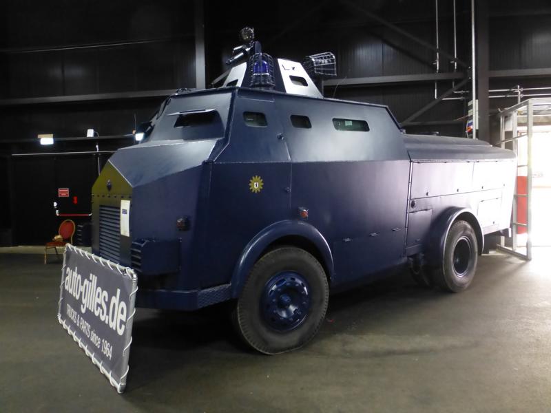 K800_MB LPS 338 Wasserwerfer 1964  Blau 1.jpg