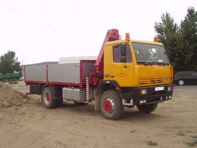 Steyr 16S21 4x4 valník s HR 03.jpg