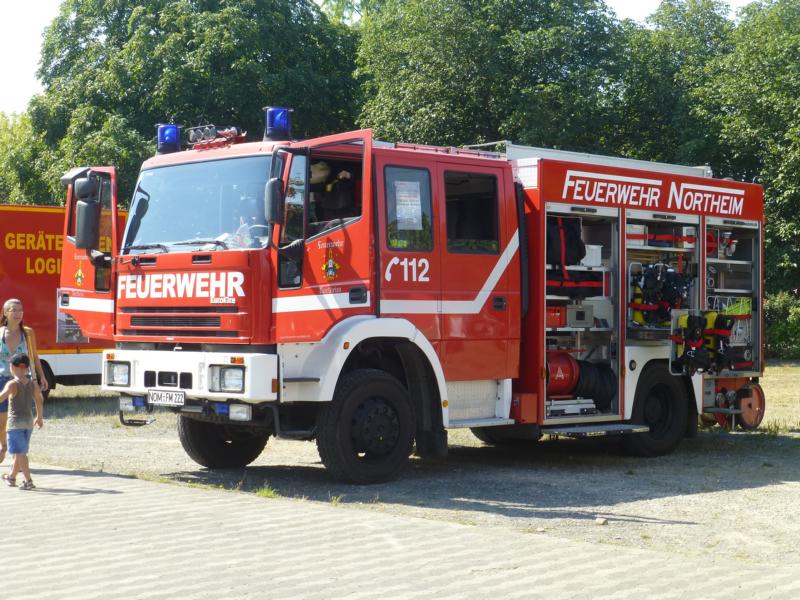 K800_Iveco 135 E24  LF 16-12 Feuerwehr Northeim 1.jpg