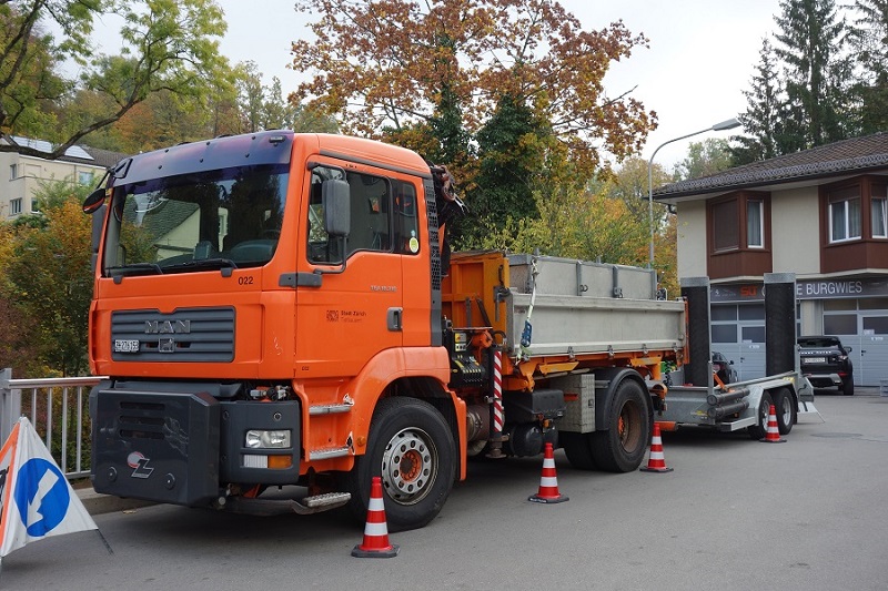 MAN TGA M 18.310 Kipper&Kran 2a Tiefbauamt Stadt Zürich.jpg