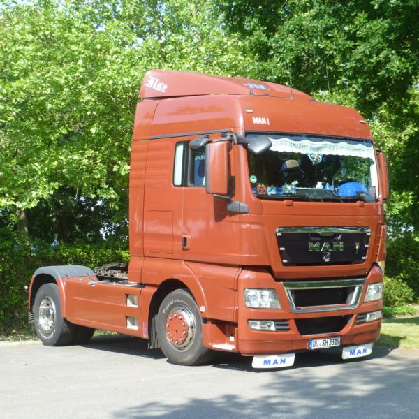 K800_MAN TGX 18.440 SZM Rostrot 1.jpg