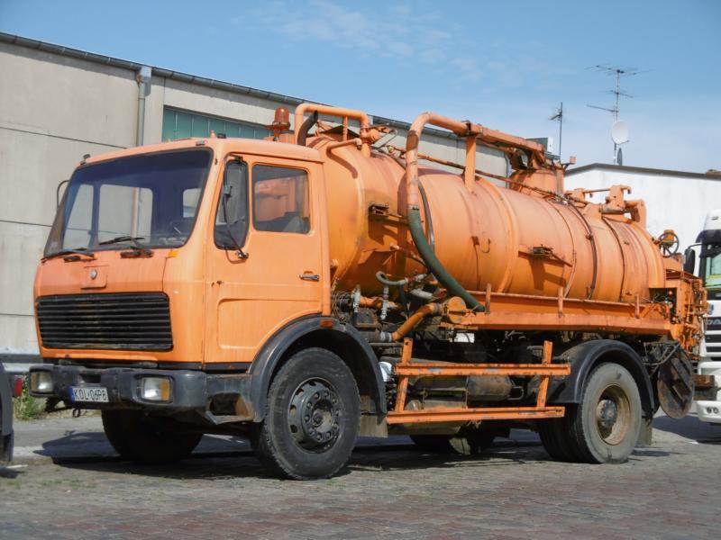 K800_MB NG Saugwagen Orange 1.jpg