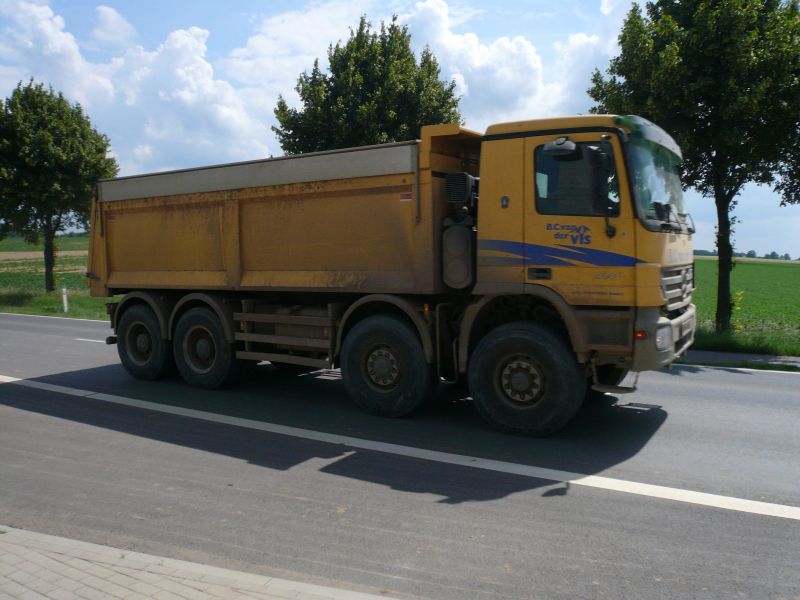 MB_Actros_MP2_4144_8x8_HL.jpg