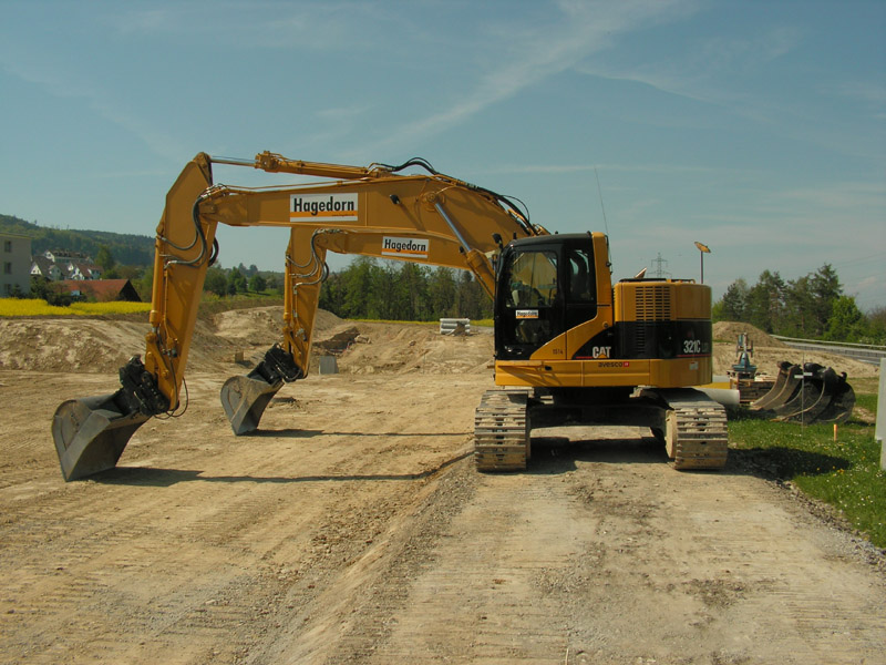 Cat 321C LN.jpg